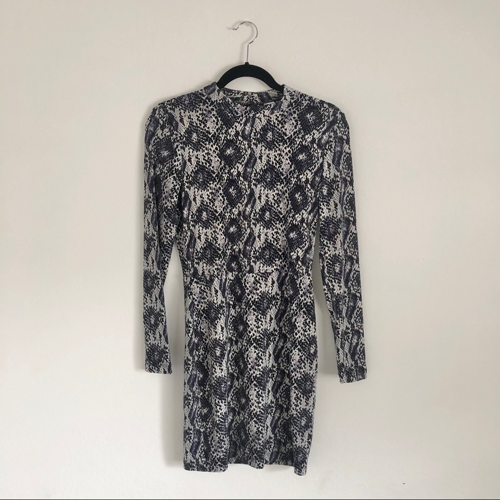 Snake Print Backless Long Sleeve Mini Dress